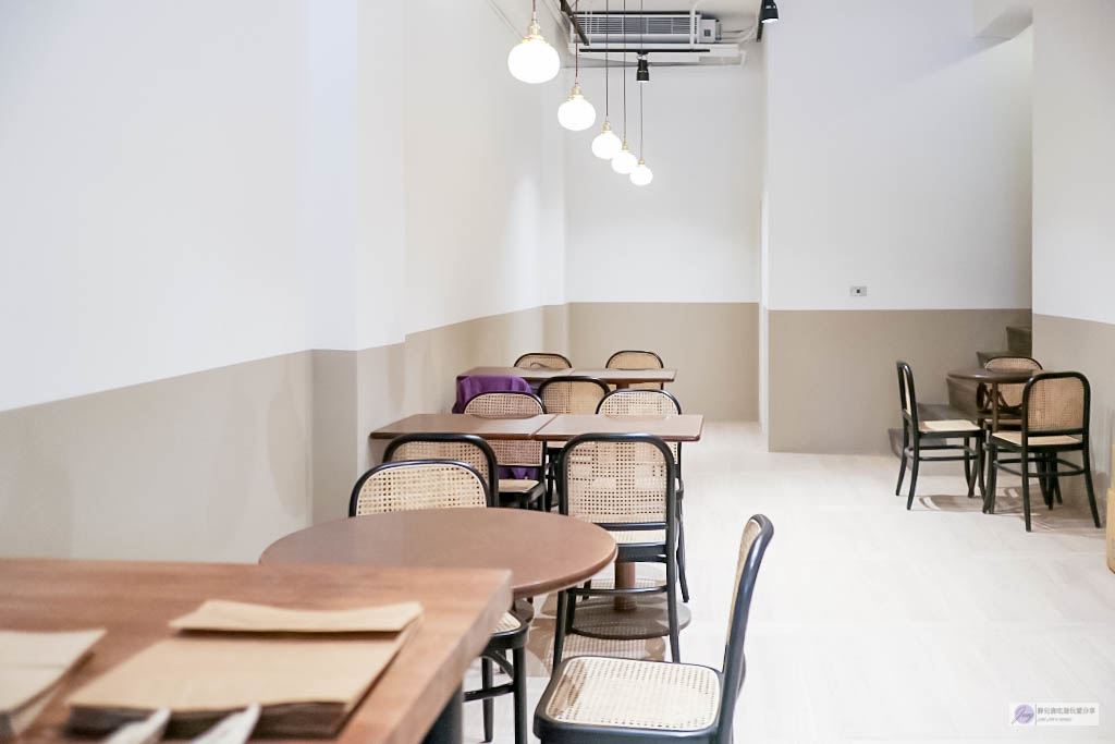 桃園咖啡廳-燊咖啡Shen cafe-重新整修純白色系簡約網美風格咖啡廳 @靜兒貪吃遊玩愛分享