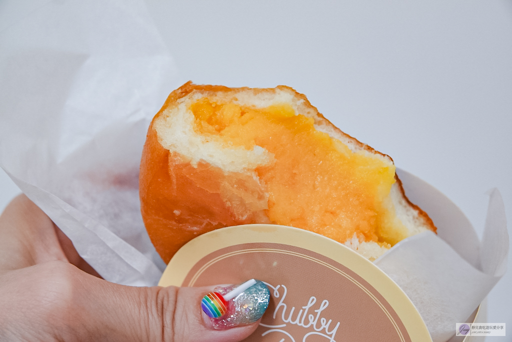 桃園美食-Chubby Doo Donut Store-新開幕！顏值最浮誇的熱帶水果/義式甜甜圈Bomboloni @靜兒貪吃遊玩愛分享